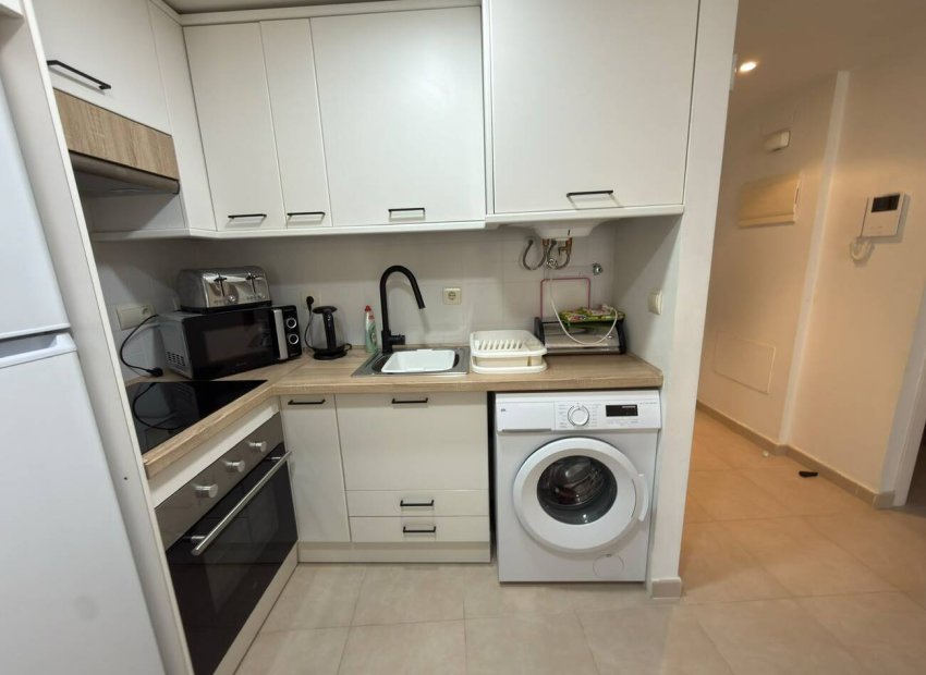 Resale - Apartment -
Villamartín - La Fuente