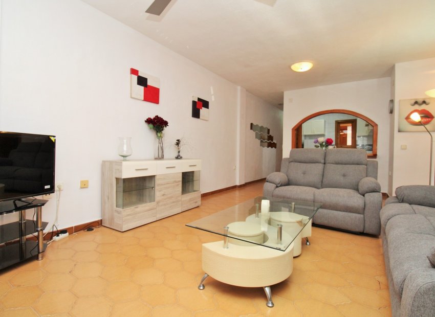 Resale - Apartment -
Villamartín - Villamartin