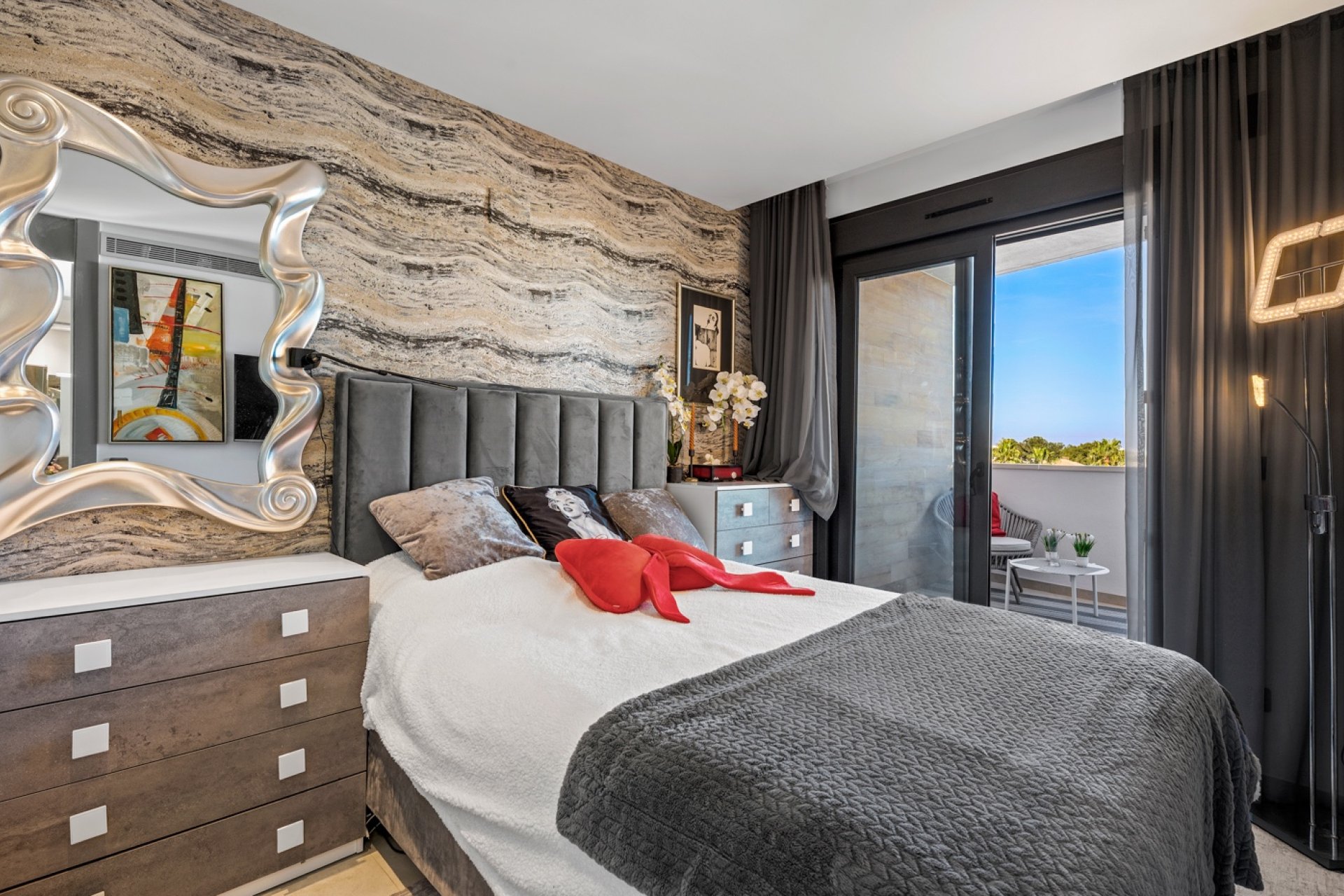 Resale - Apartment -
Villamartín - Villamartin