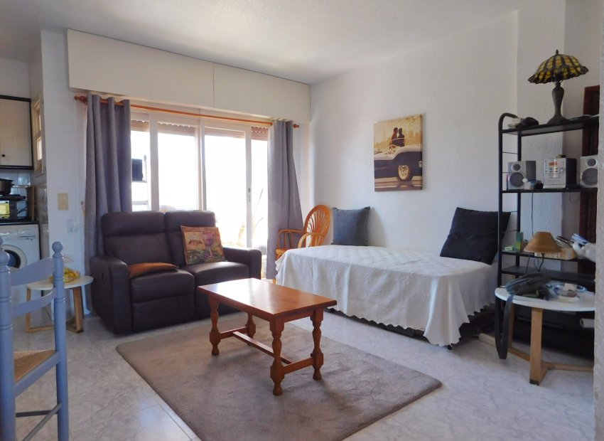 Resale - Apartment -
Villamartín - Villamartin