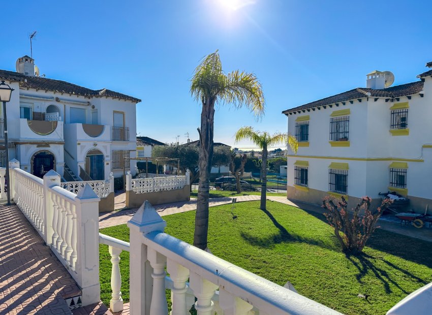 Resale - Apartment -
Villamartín - Villamartin