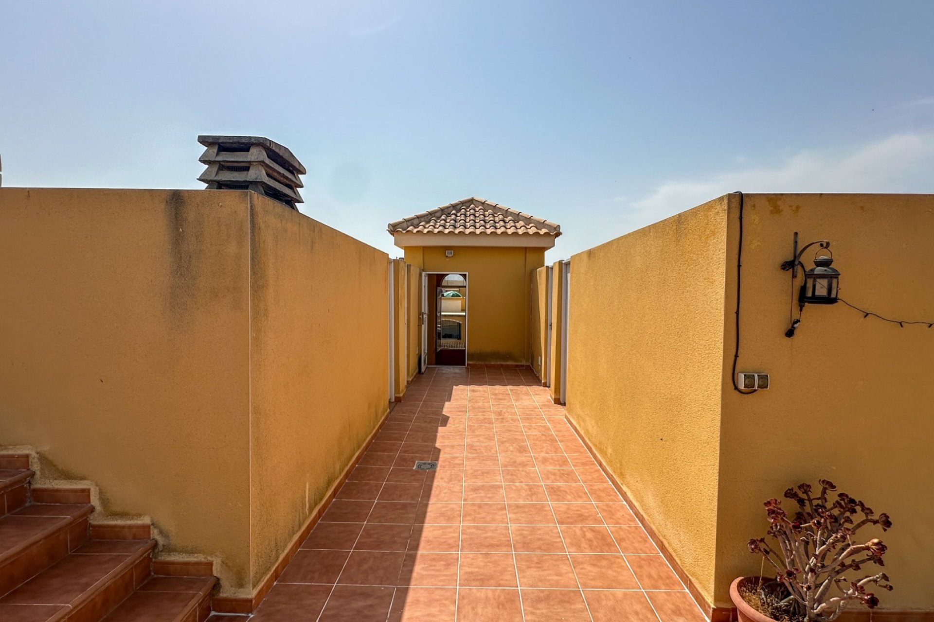 Resale - Bungalow -
Daya Nueva - Costa Blanca Sur
