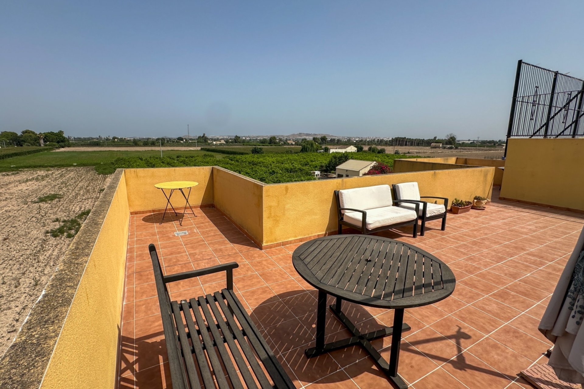 Resale - Bungalow -
Daya Nueva - Costa Blanca Sur