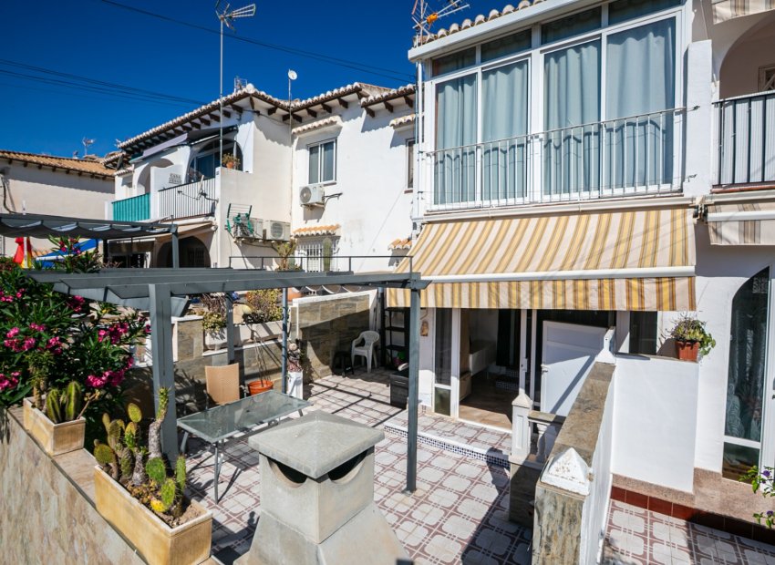 Resale - Bungalow -
Los Balcones - Los Balcones - Los Altos del Edén