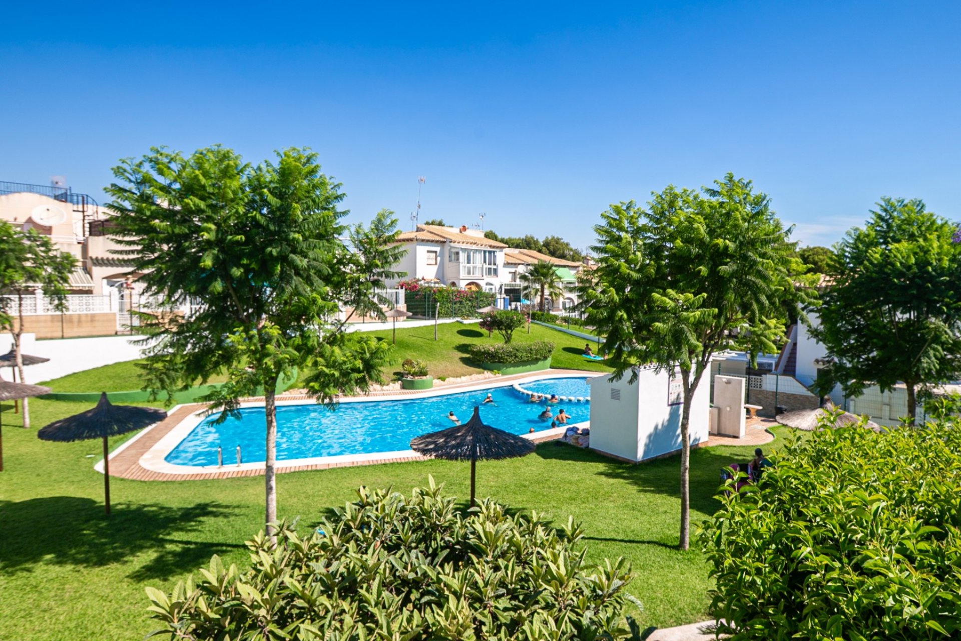 Resale - Bungalow -
Los Balcones - Los Balcones - Los Altos del Edén