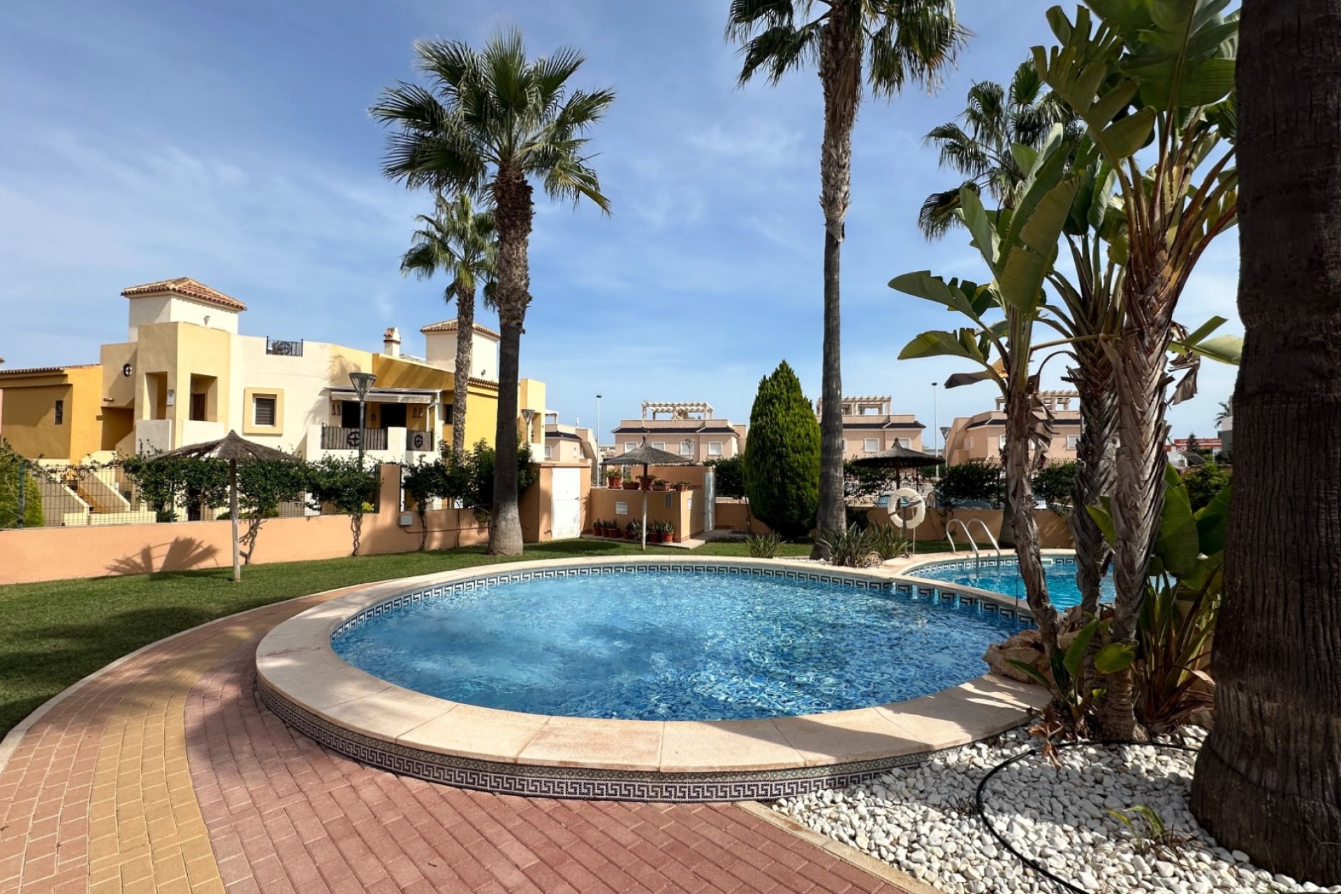 Resale - Bungalow -
Orihuela Costa - Los Altos