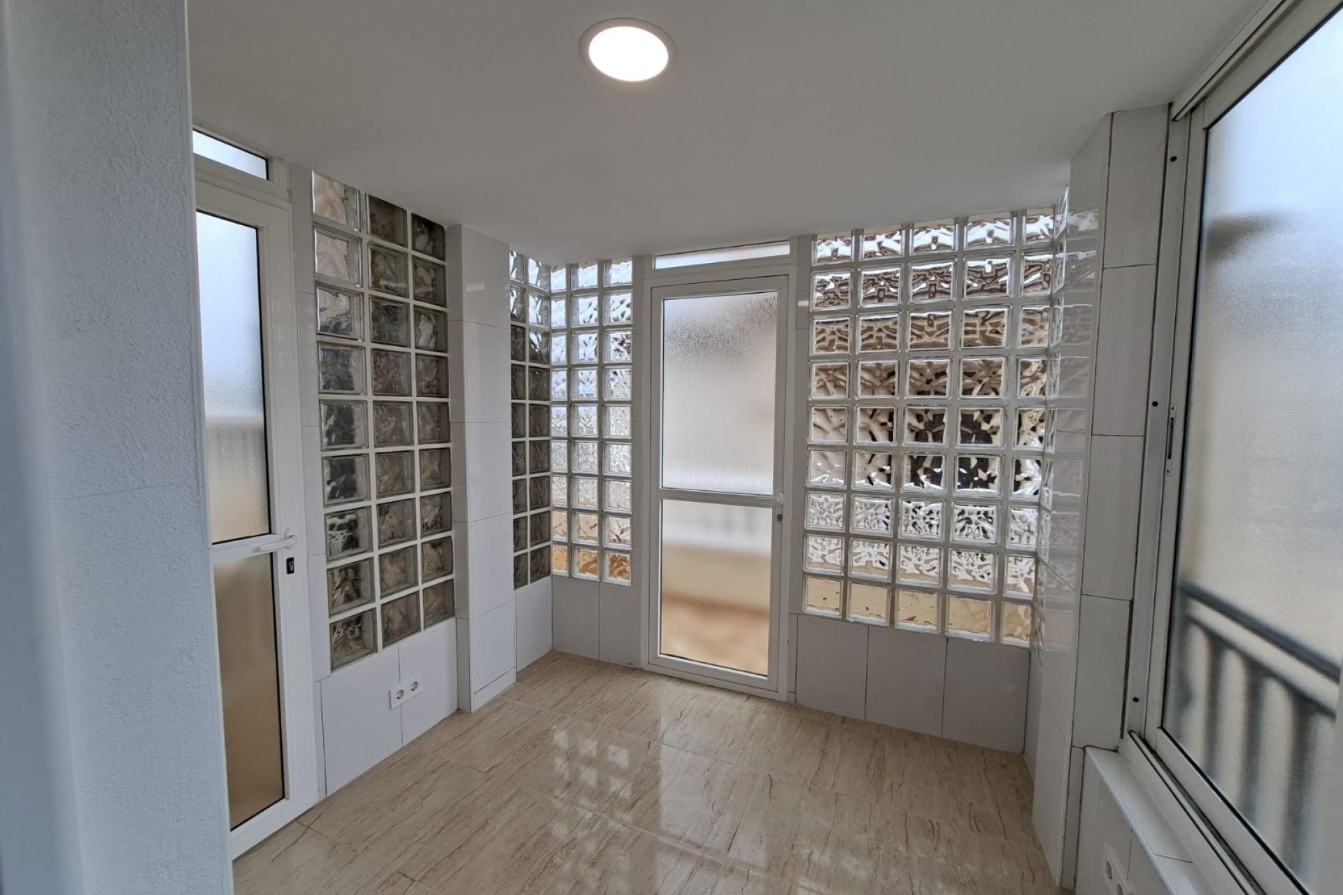 Resale - Bungalow -
Orihuela Costa - Playa Flamenca