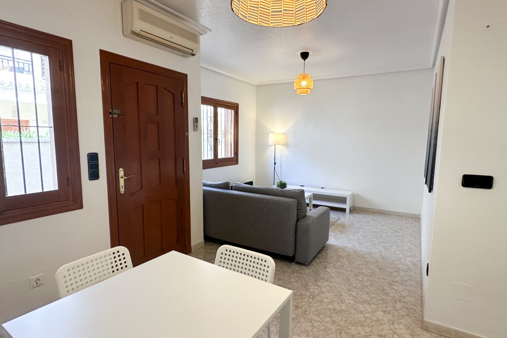 Resale - Bungalow -
Orihuela Costa - Playa Flamenca