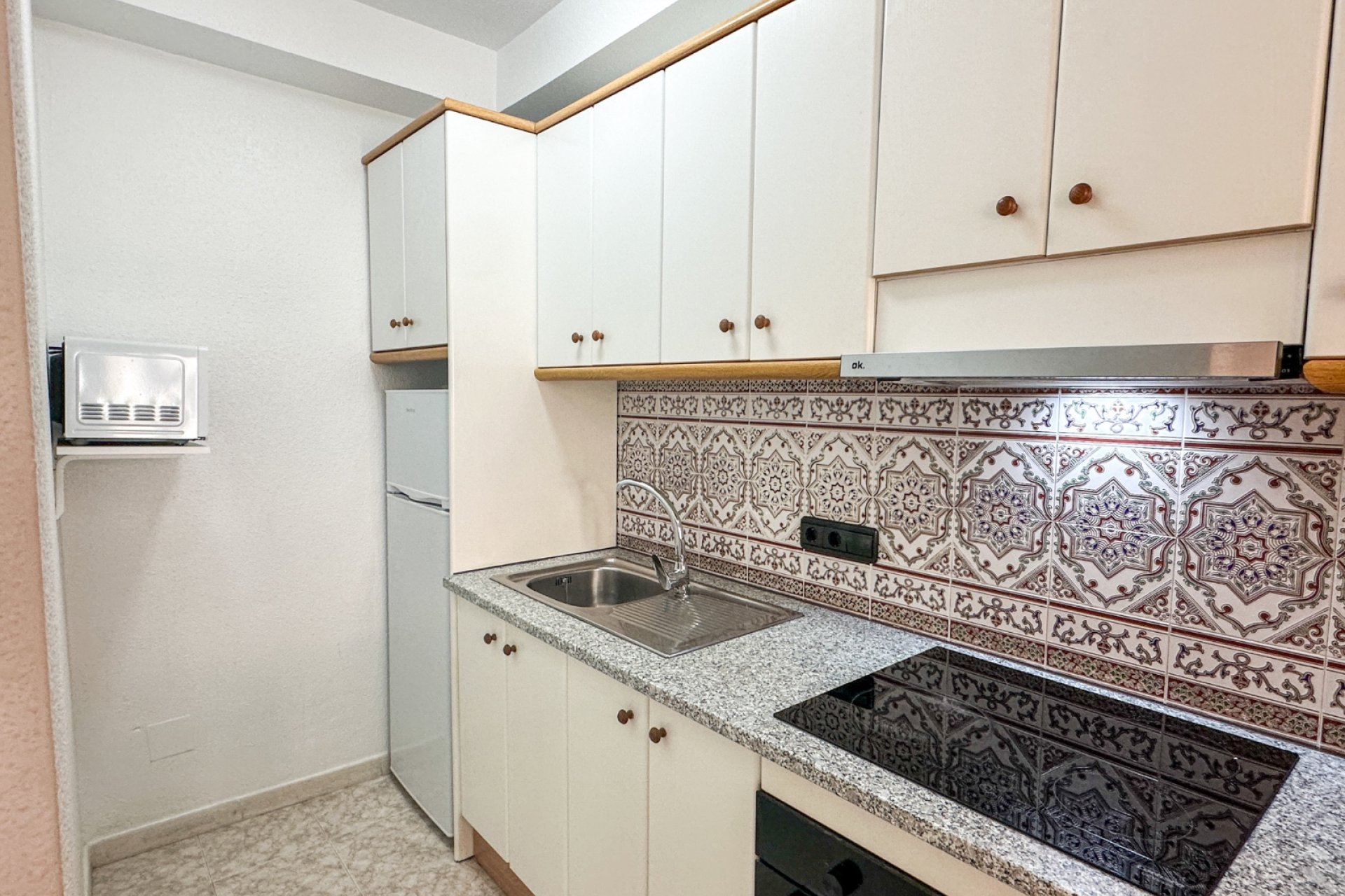 Resale - Bungalow -
Orihuela Costa - Playa Flamenca