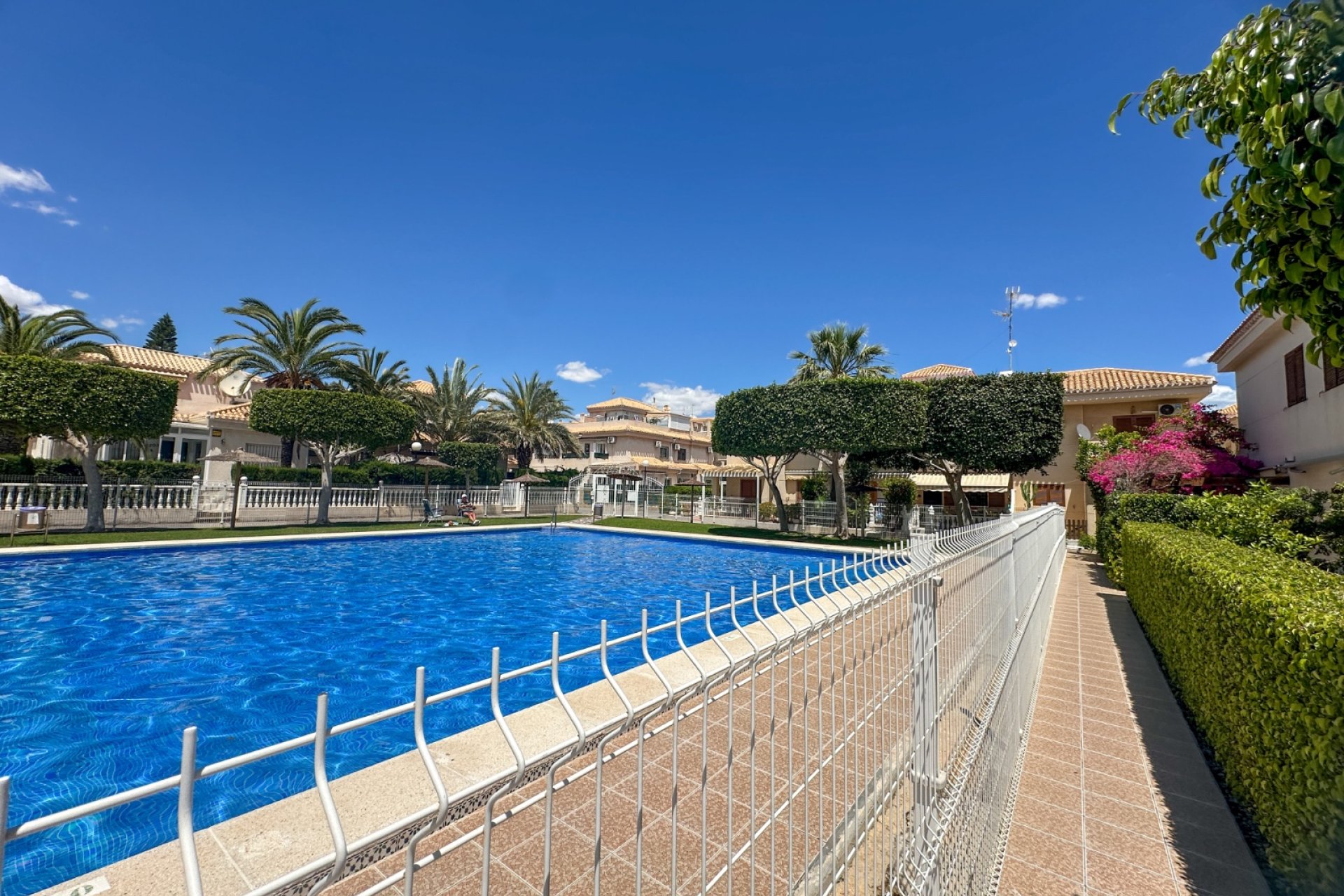 Resale - Bungalow -
Orihuela Costa - Playa Flamenca