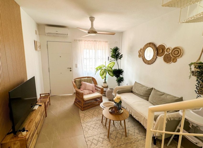 Resale - Bungalow -
Orihuela Costa - Playa Flamenca