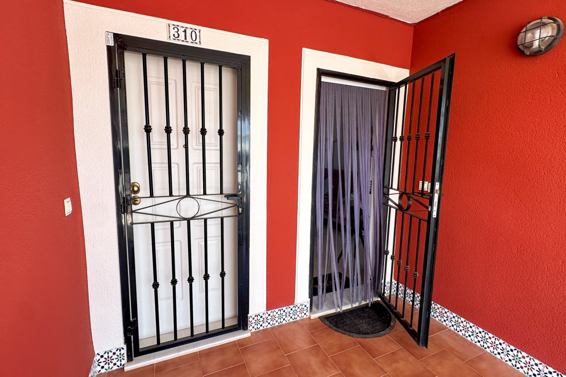 Resale - Bungalow -
Orihuela Costa - Punta Prima
