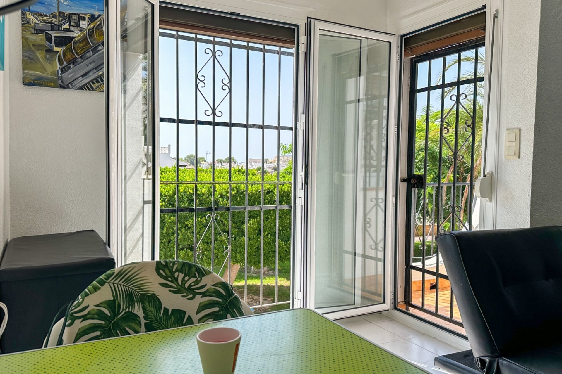 Resale - Bungalow -
San Miguel de Salinas - Bellavista