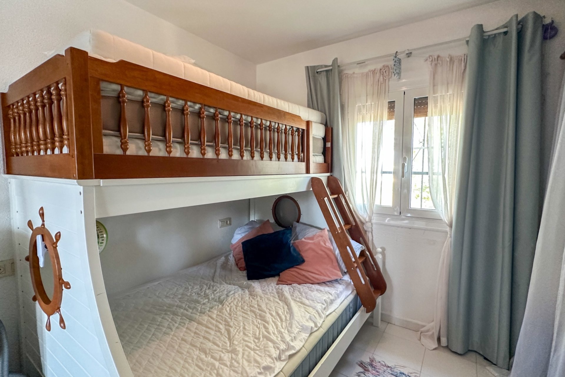 Resale - Bungalow -
San Miguel de Salinas - Bellavista