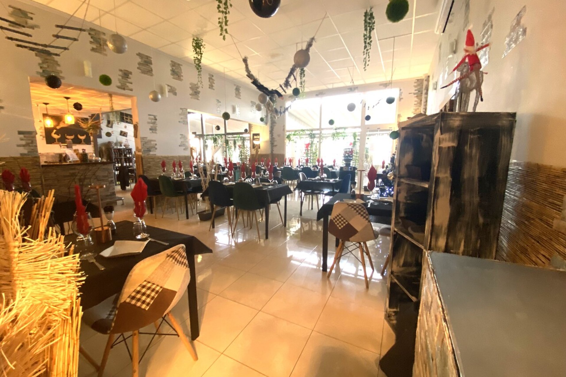 Resale - Commercial -
Algorfa - Inland