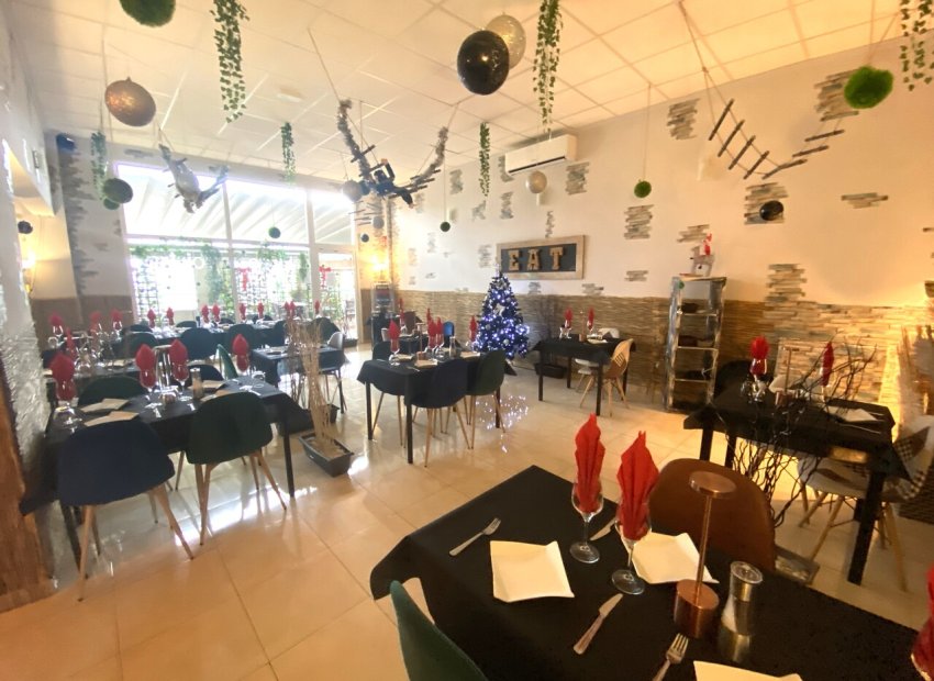 Resale - Commercial -
Algorfa - Inland