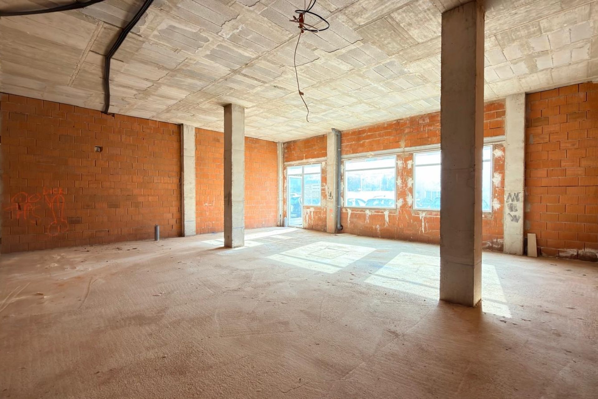 Resale - Commercial -
Orihuela Costa - Los Dolses*