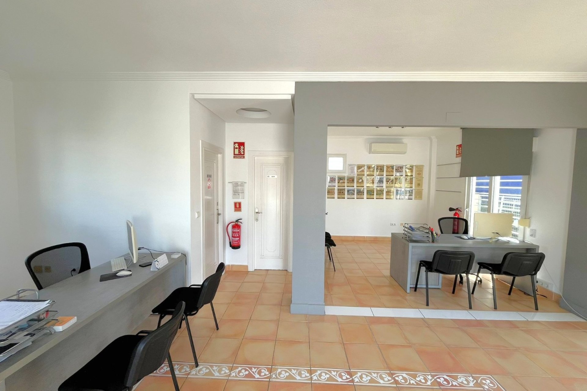 Resale - Commercial -
Orihuela Costa - Playa Flamenca