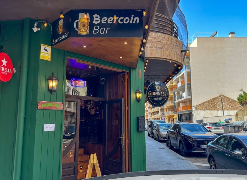 Resale - Commercial -
Torrevieja - Playa del Cura
