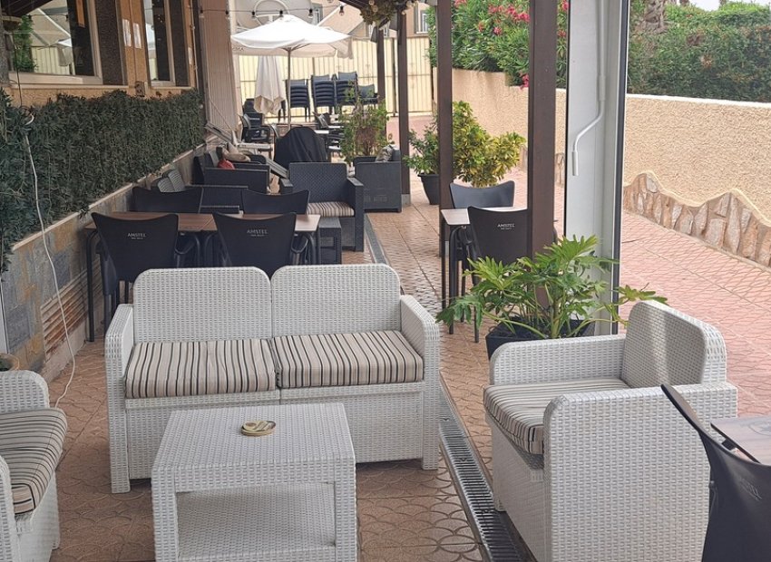 Resale - Commercial -
Villamartín - Orihuela Costa