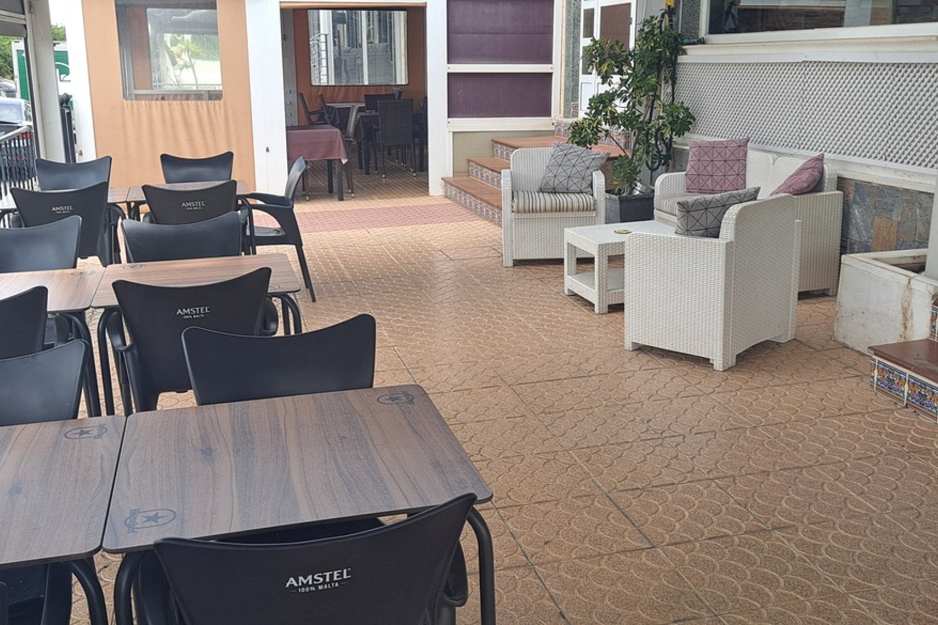 Resale - Commercial -
Villamartín - Orihuela Costa