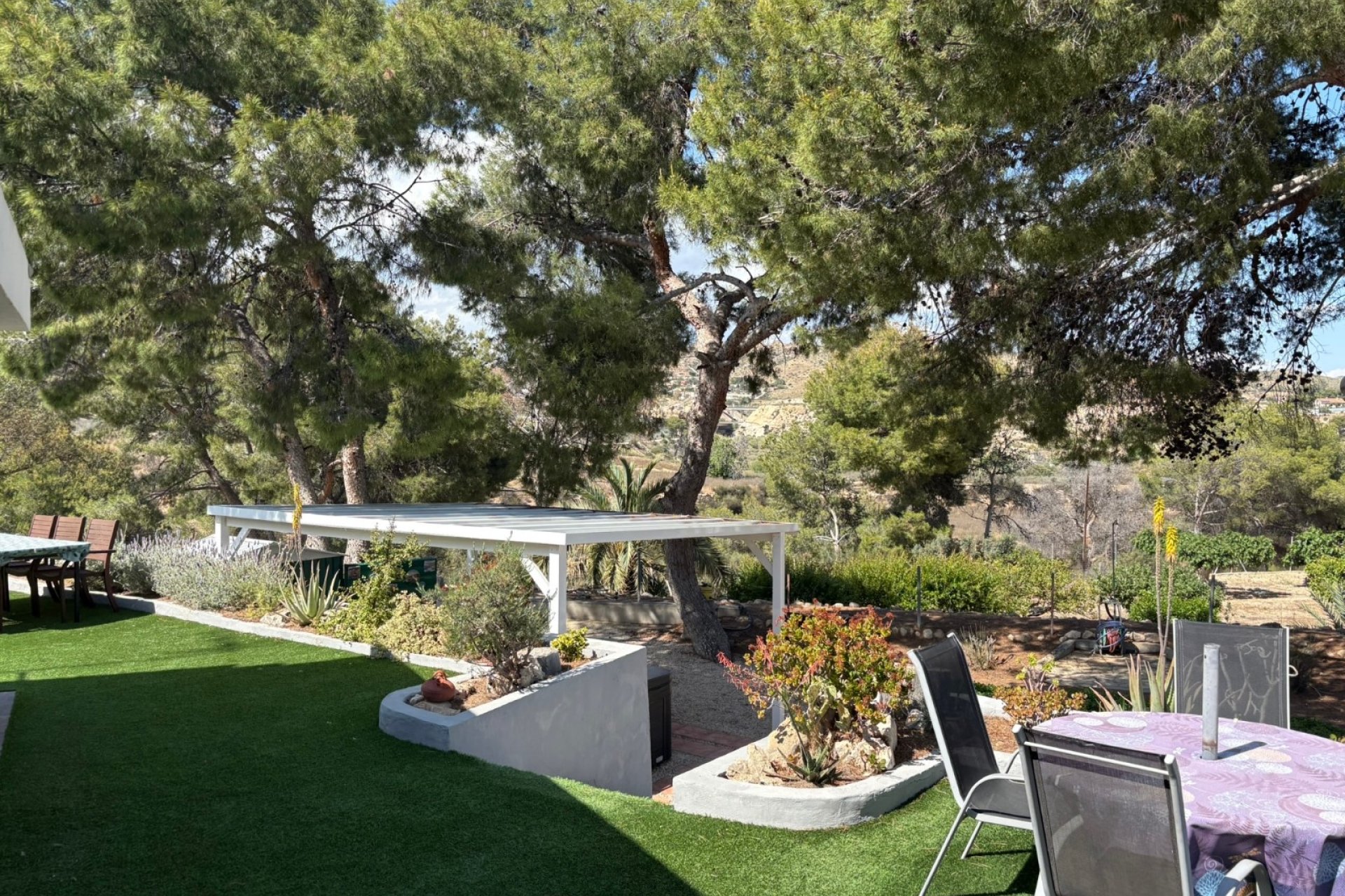 Resale - Country house -
Elche