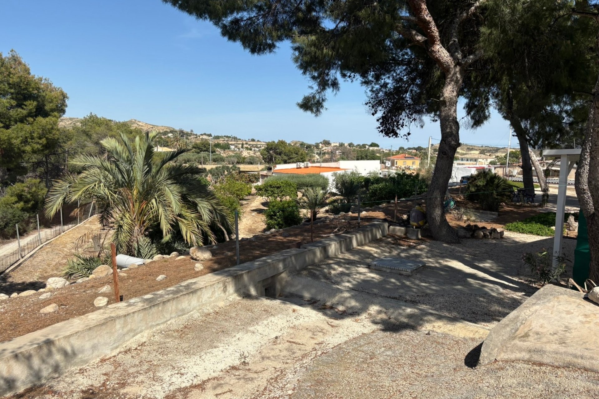 Resale - Country house -
Elche