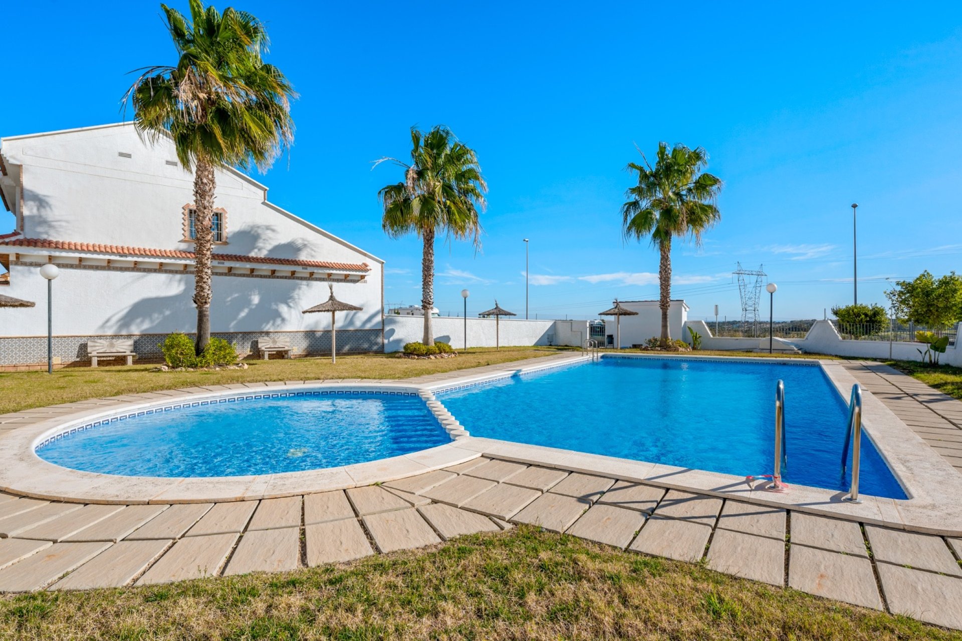 Resale - House -
San Miguel de Salinas*