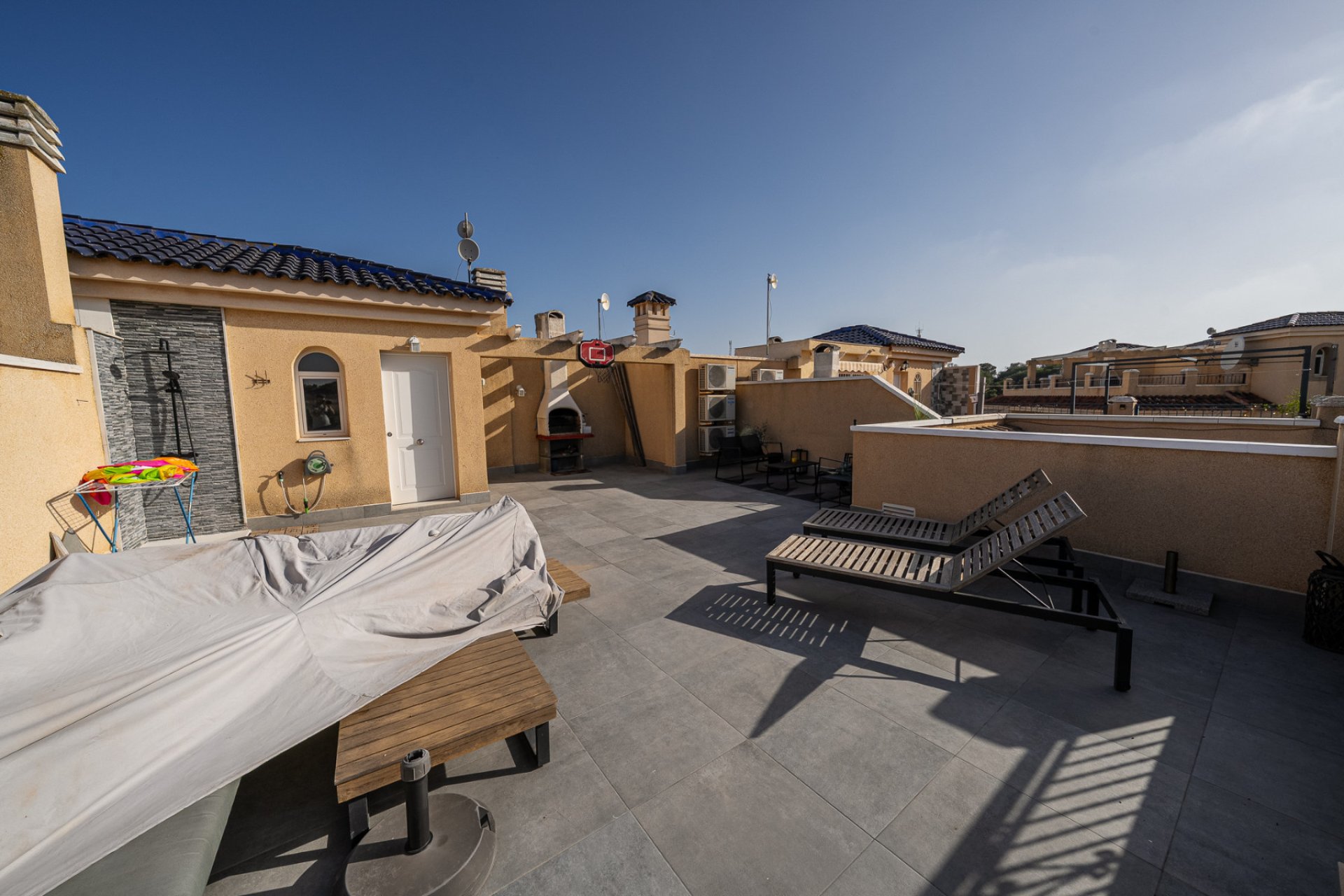 Resale - Penthouse -
Mil Palmeras - Riomar
