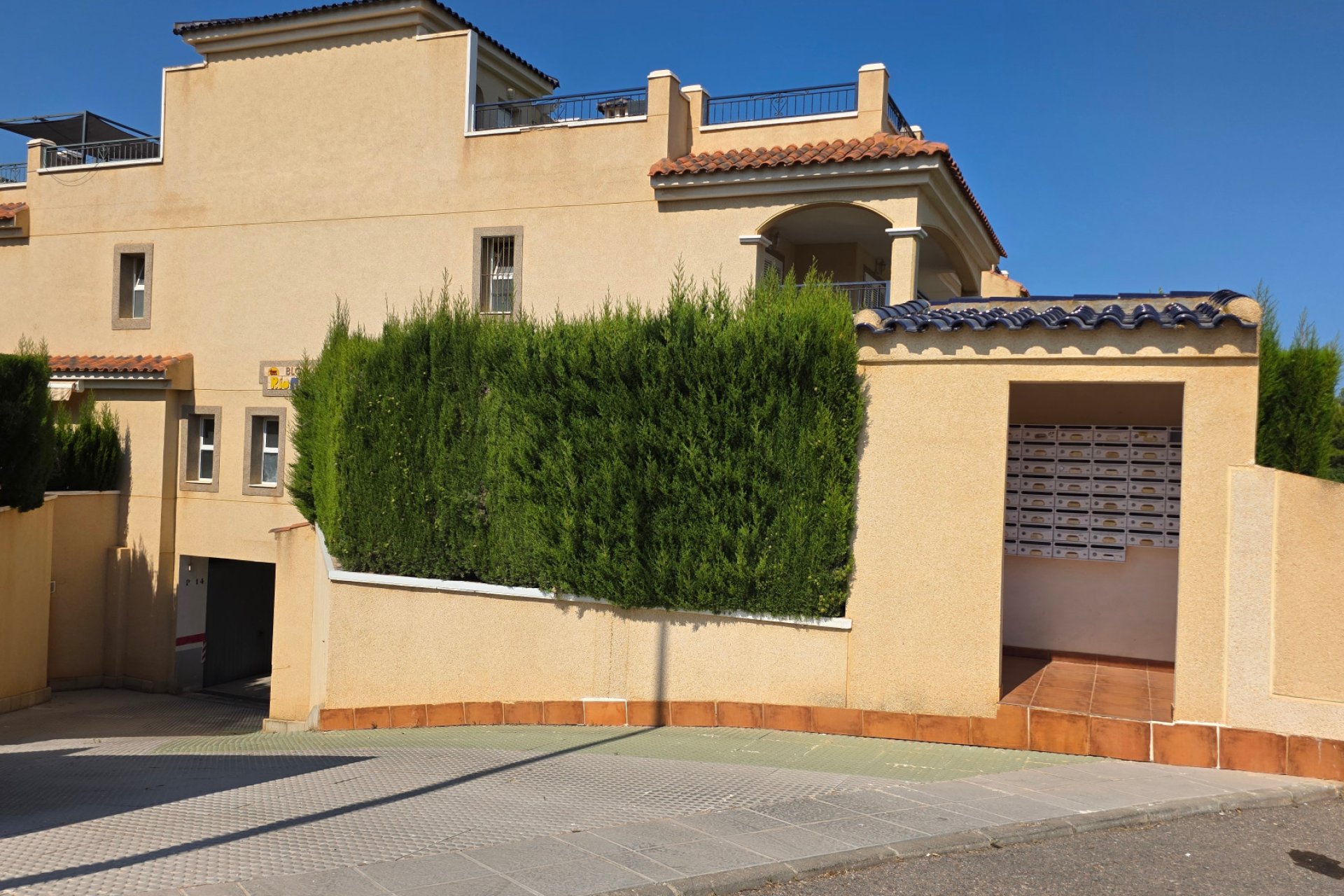 Resale - Penthouse -
Mil Palmeras - Riomar