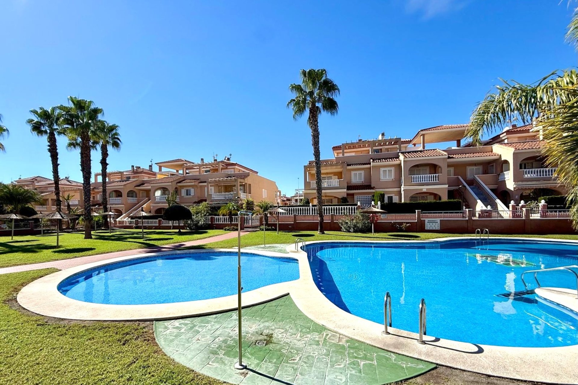 Resale - Penthouse -
Orihuela Costa - Playa Flamenca
