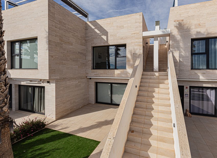 Resale - Penthouse -
Pilar de la Horadada - Lo Romero Golf