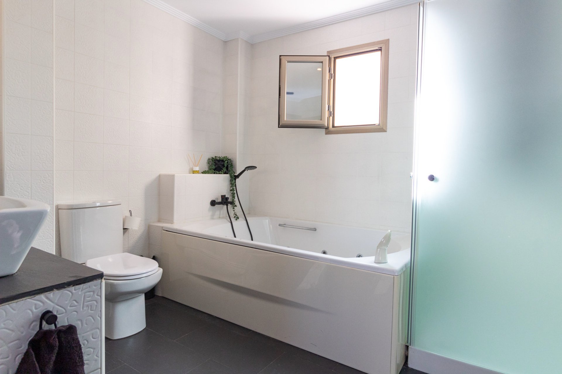 Resale - Penthouse -
Torrevieja - Beach