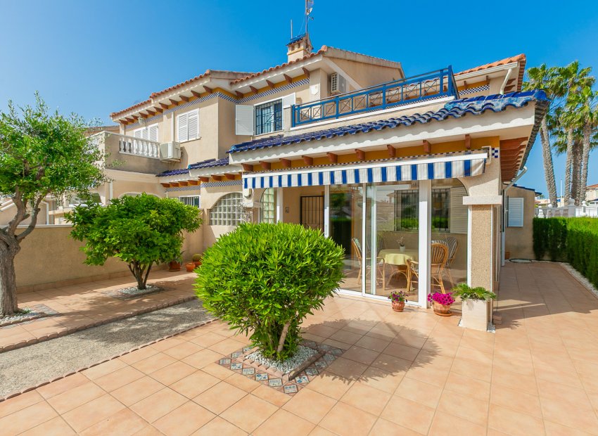 Resale - Quad House -
Playa Flamenca - Zenia Mar