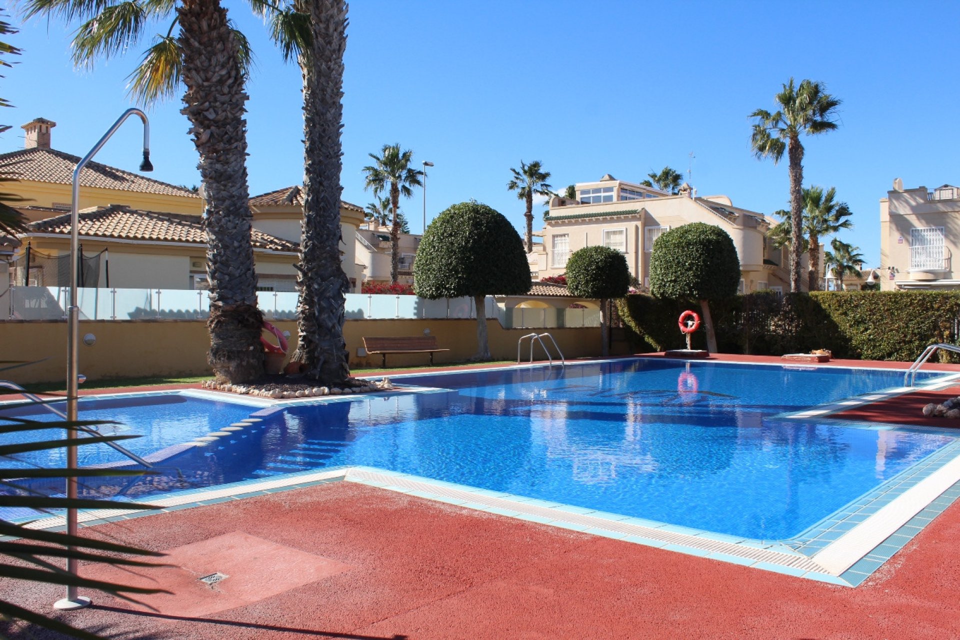 Resale - Quad House -
Villamartín - PAU 8
