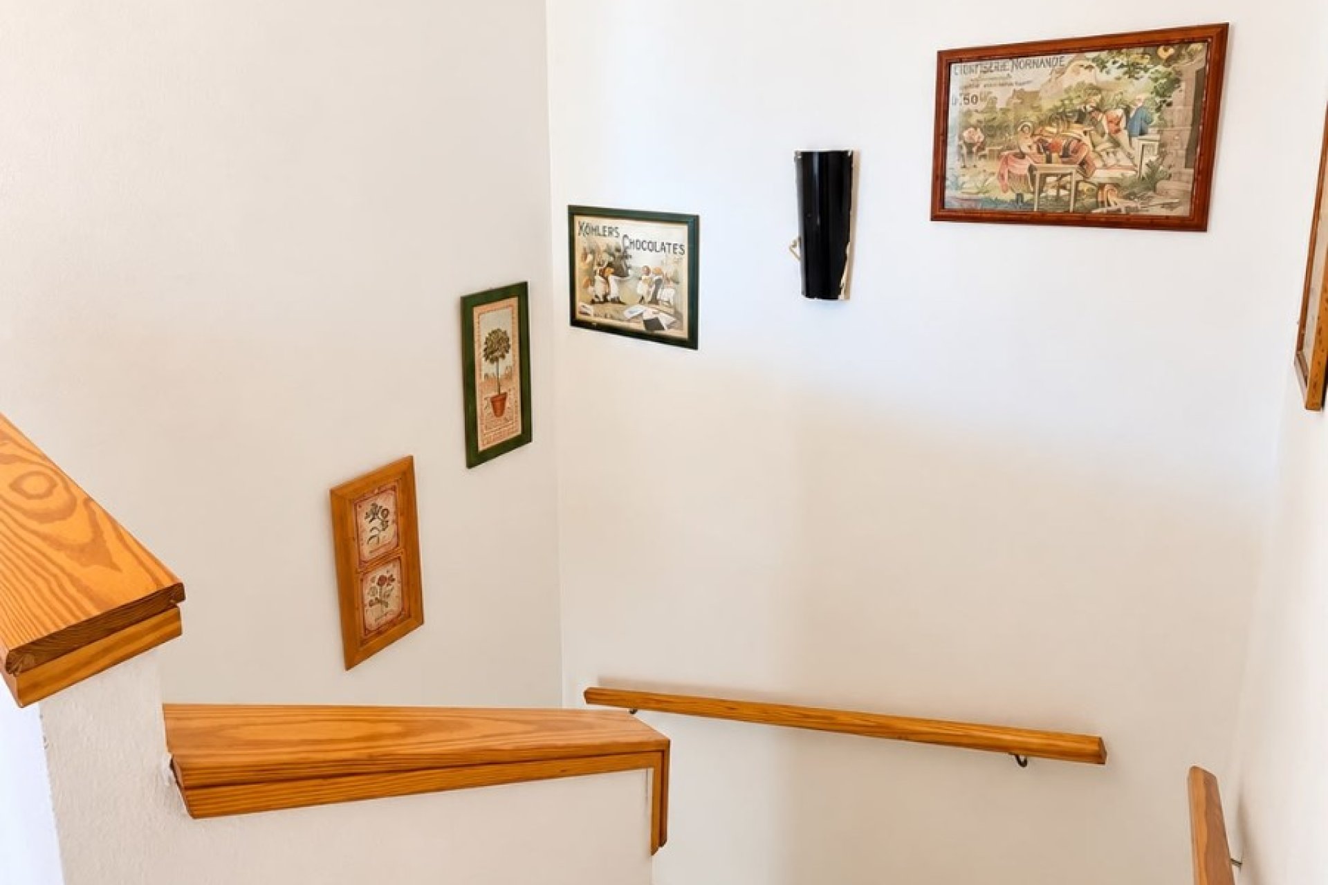 Resale - Semi - Detached Villa -
Alicante - La Florida