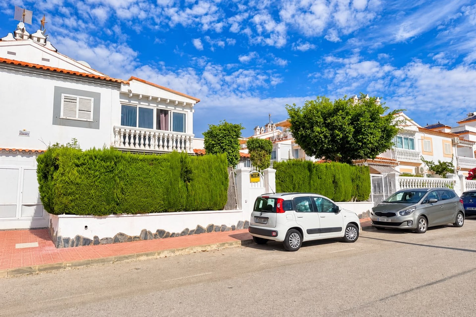 Resale - Semi - Detached Villa -
Alicante - La Florida