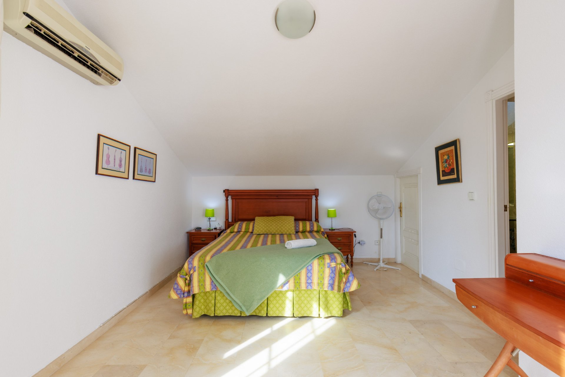 Resale - Semi - Detached Villa -
Las Ramblas