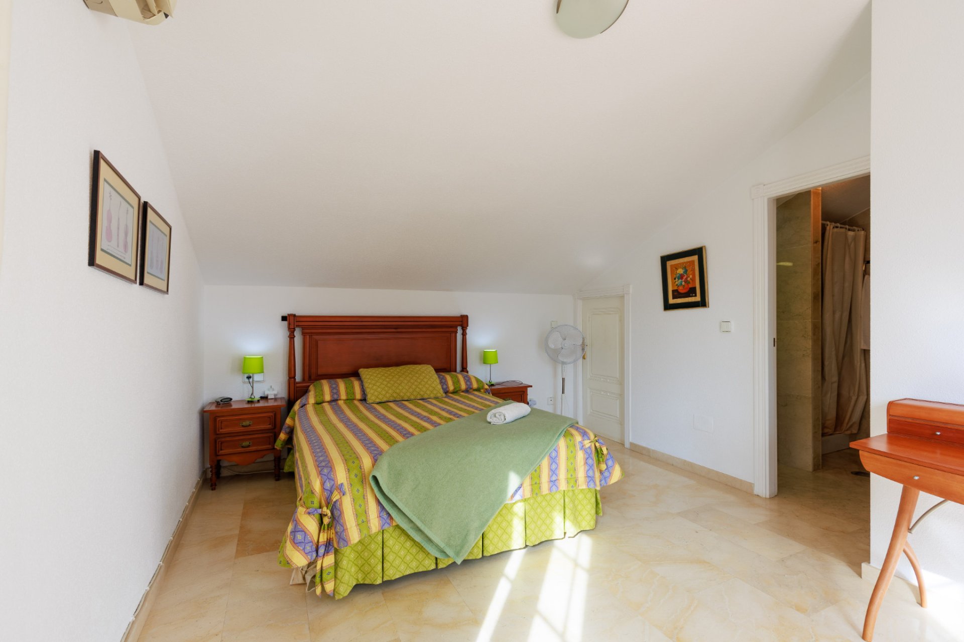 Resale - Semi - Detached Villa -
Las Ramblas