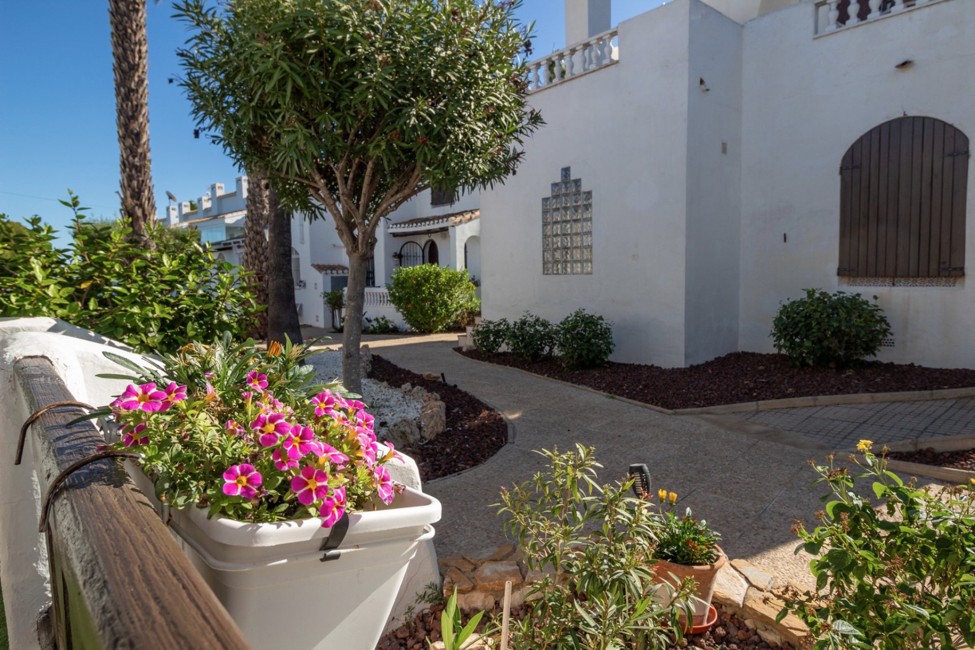 Resale - Semi detached villa -
Villamartin - Fortuna