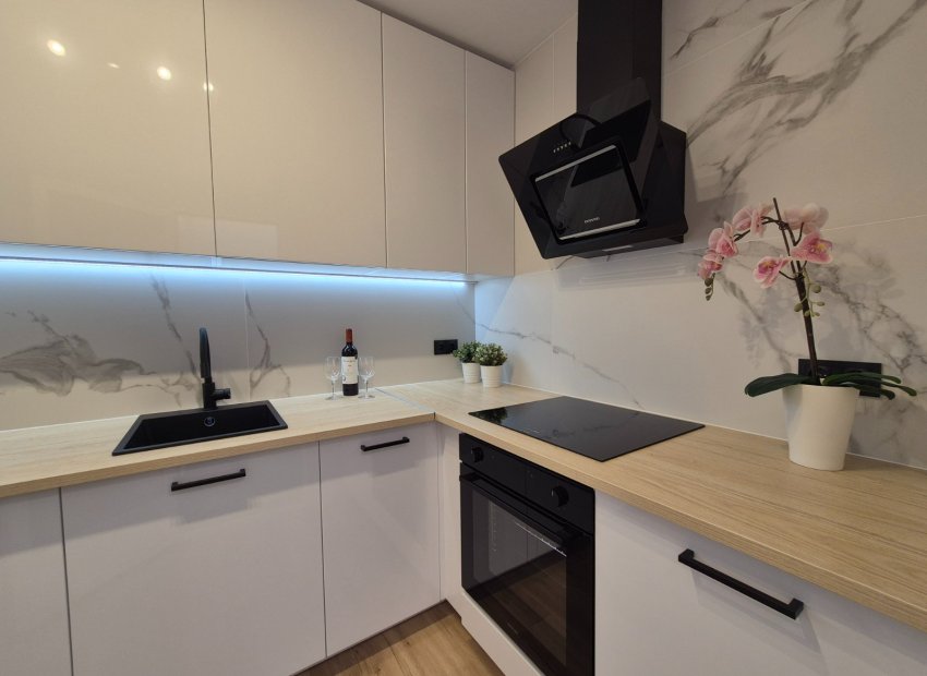 Resale - Townhouse -
Alicante - La Florida