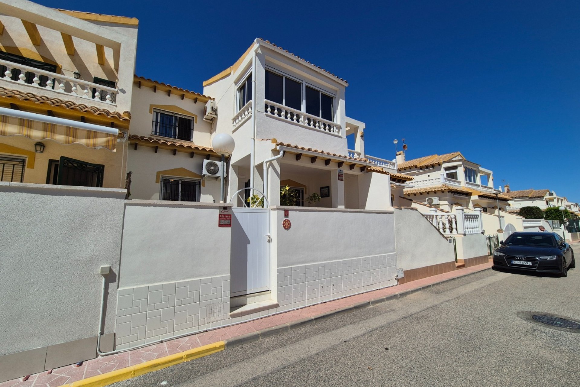 Resale - Townhouse -
Alicante - La Florida