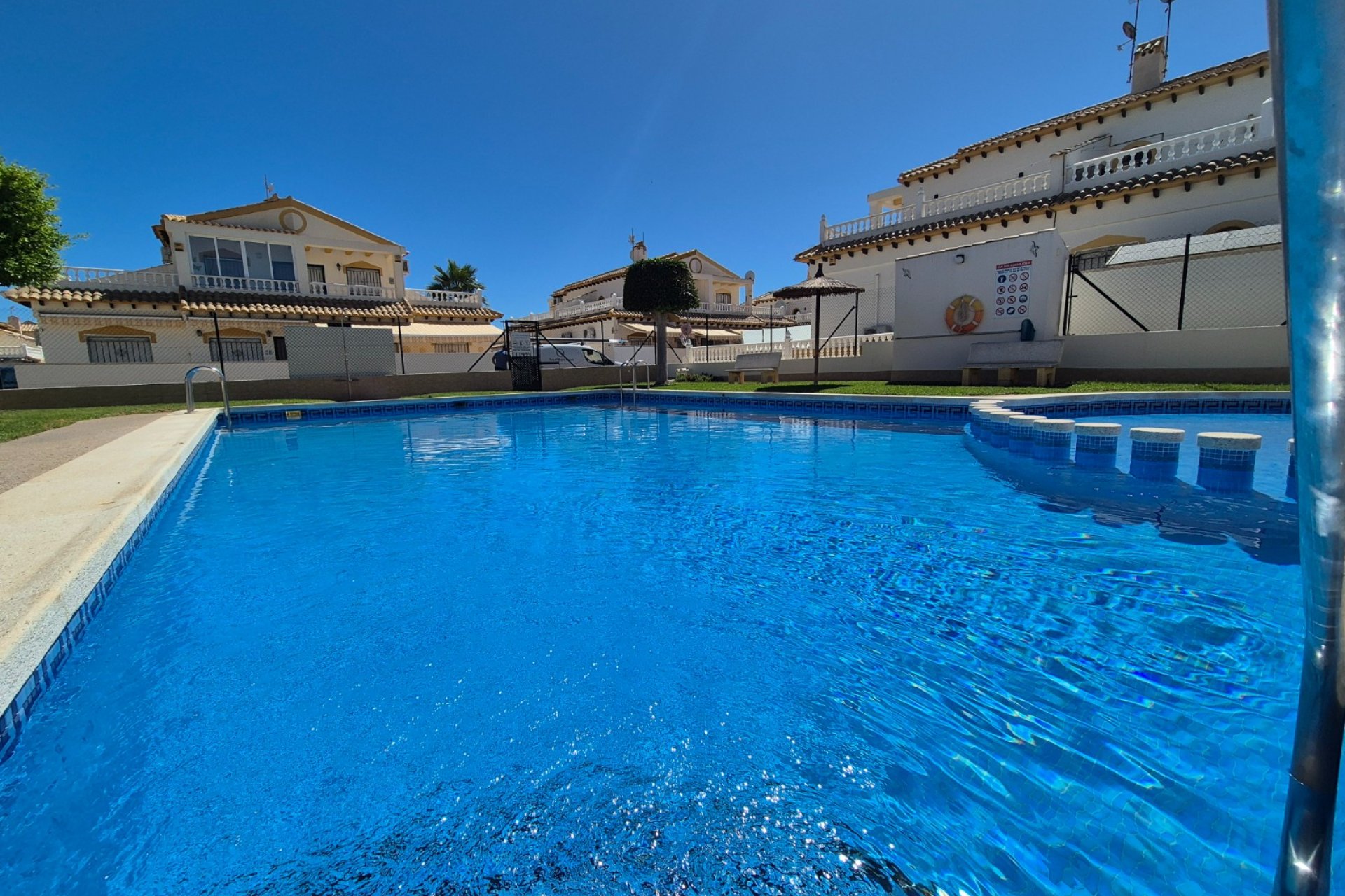 Resale - Townhouse -
Alicante - La Florida