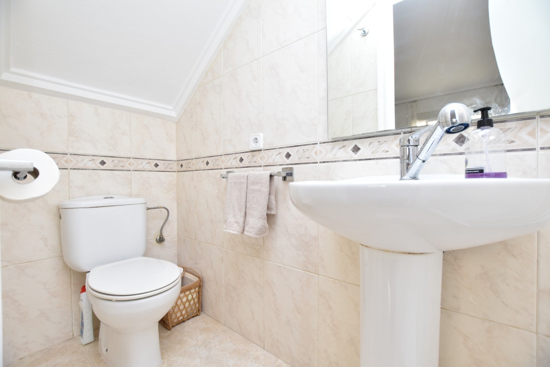 Resale - Townhouse -
Ciudad Quesada - Doña Pepa