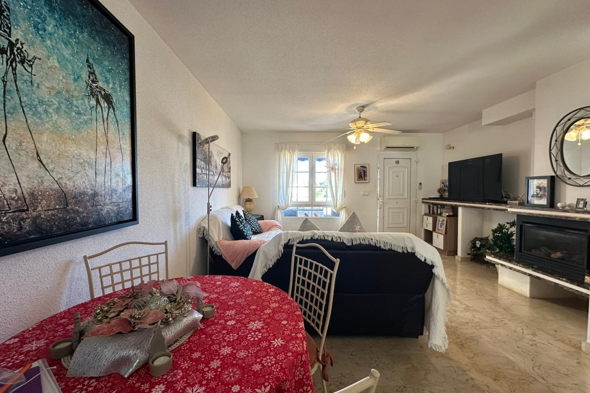 Resale - Townhouse -
Las Ramblas