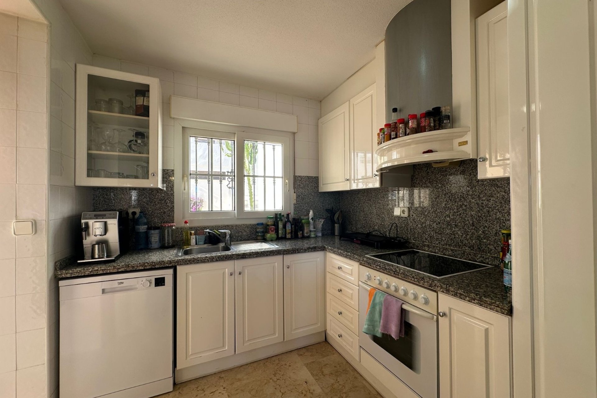 Resale - Townhouse -
Las Ramblas