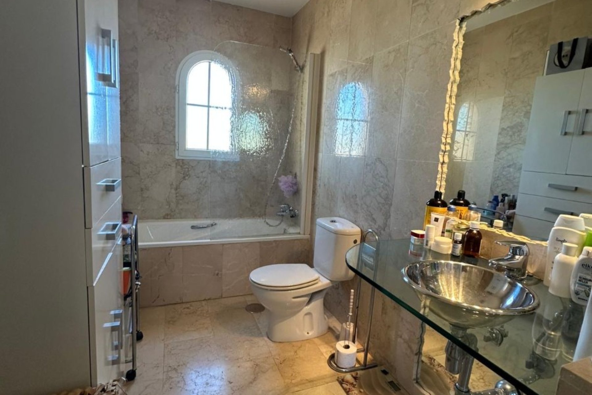 Resale - Townhouse -
Las Ramblas