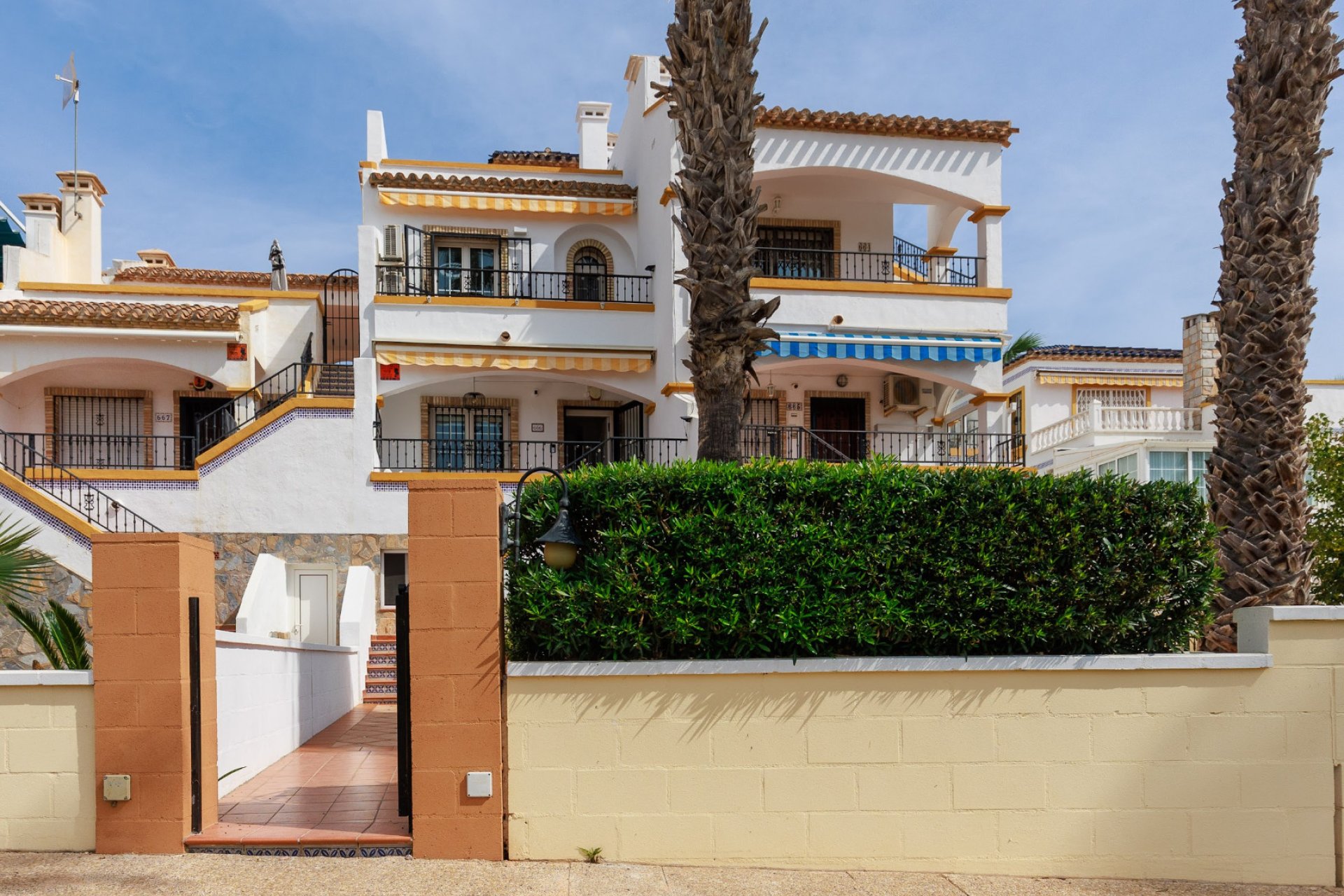 Resale - Townhouse -
Los Dolses