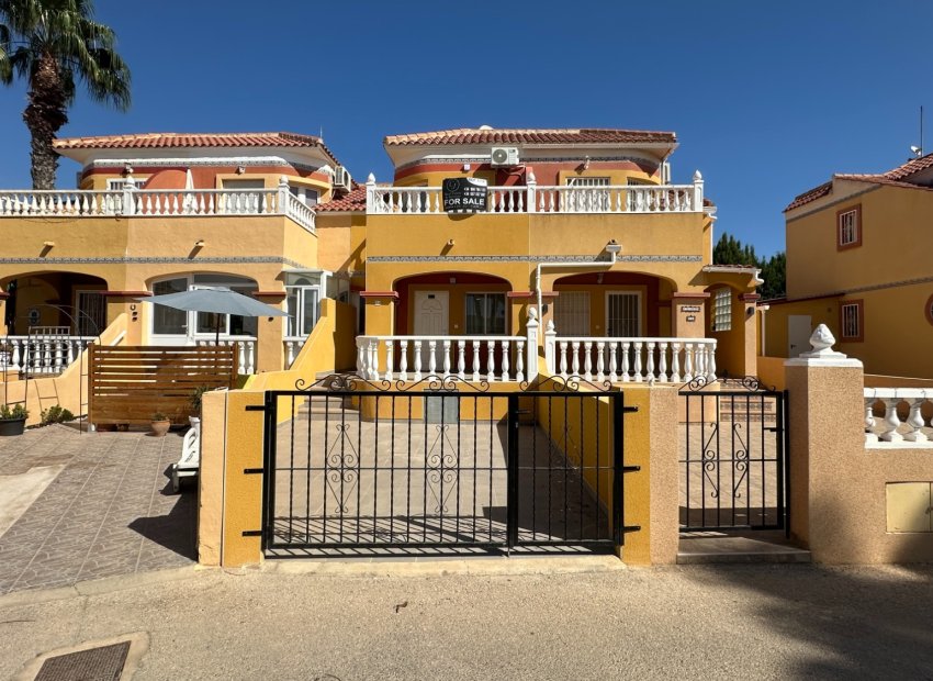 Resale - Townhouse -
Orihuela Costa - Cabo Roig