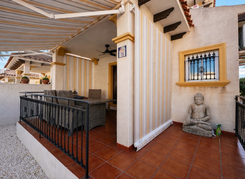 Resale - Townhouse -
Orihuela Costa - La Zenia